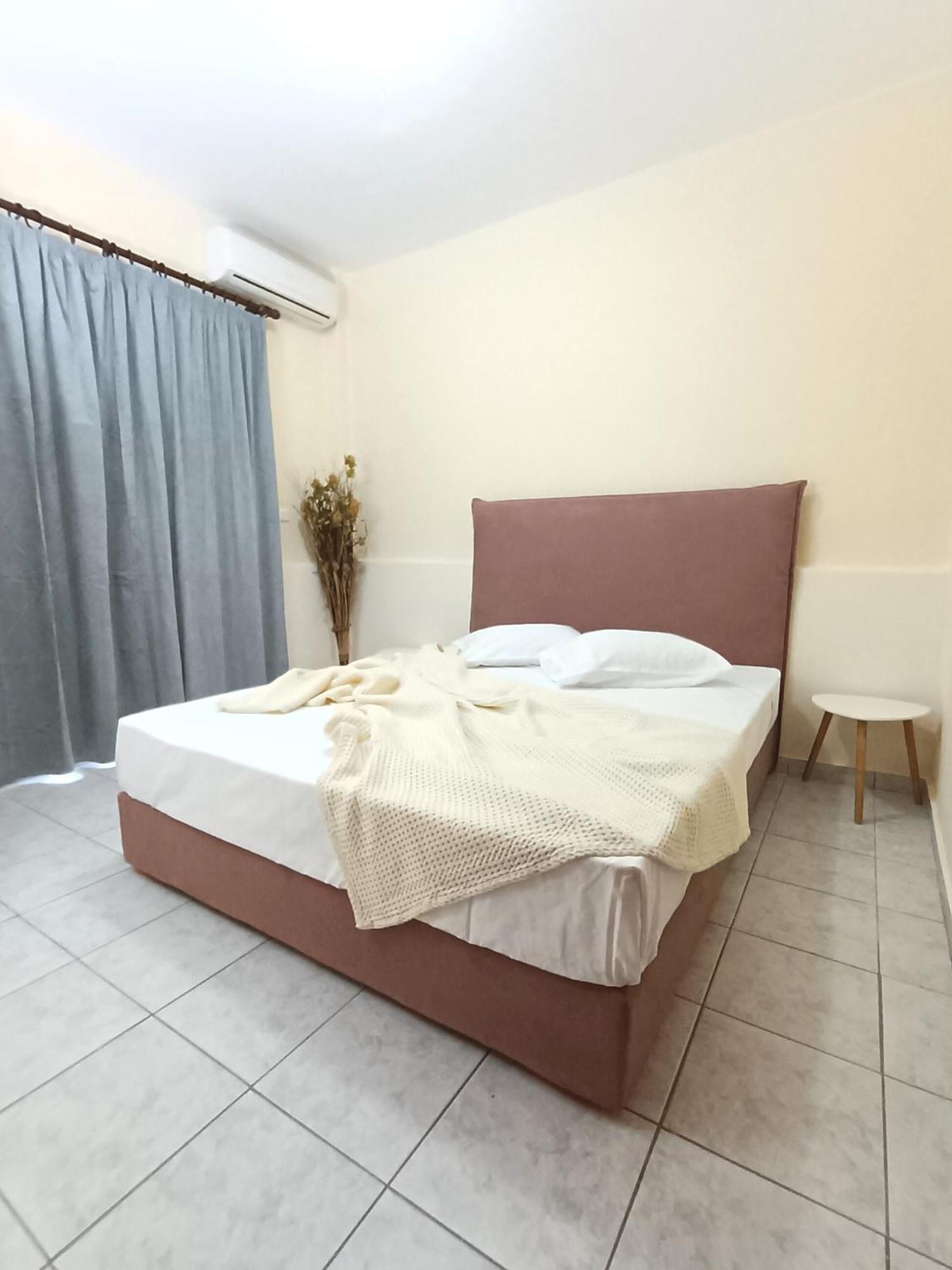 Giorgos Apartments. Skála Foúrkas المظهر الخارجي الصورة