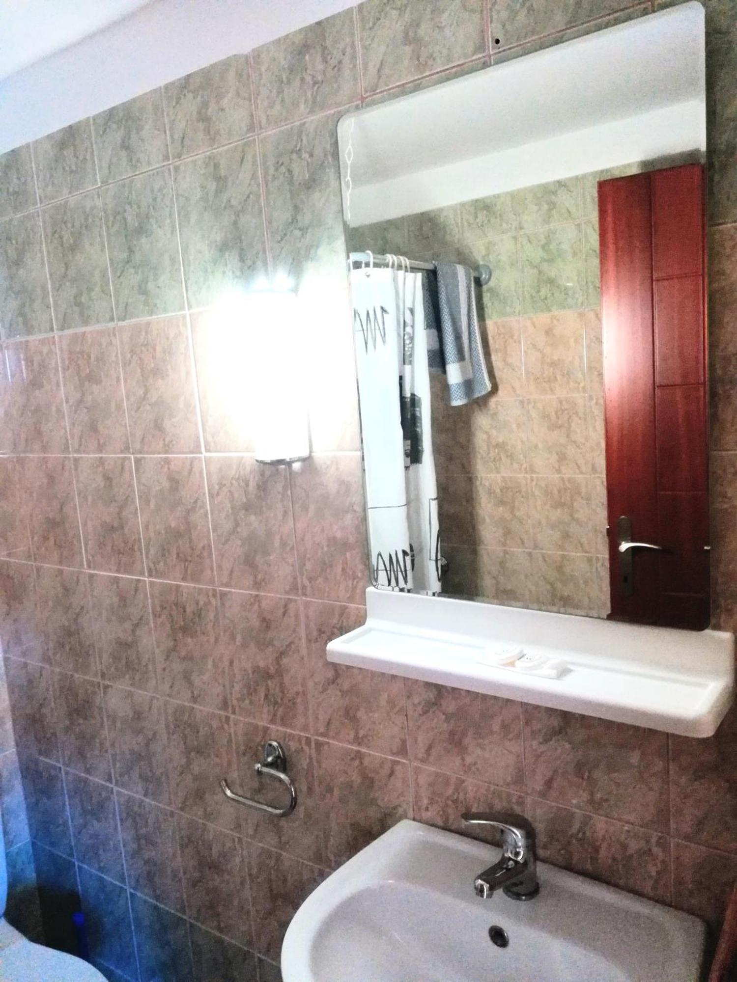 Giorgos Apartments. Skála Foúrkas الغرفة الصورة